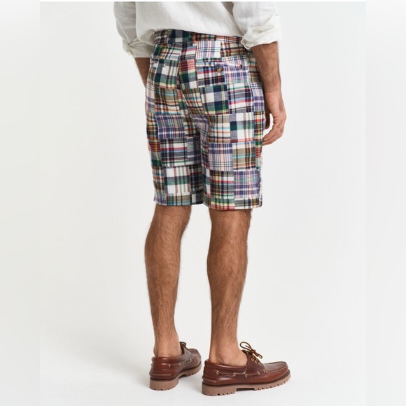 Vintage men’s Vibrant Red and Pink Flat Front Shorts for Summer - Picture 1 of 4